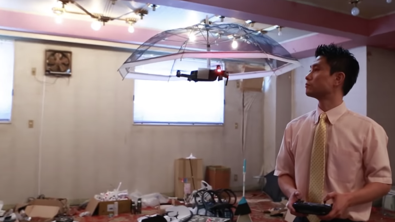This drone umbrella is designed for golfers